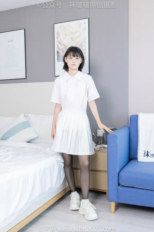 [BoBoSocks袜啵啵] NO.449 糯米-运动鞋、白棉袜、黑丝（花絮版） - BoBoSocks袜啵啵